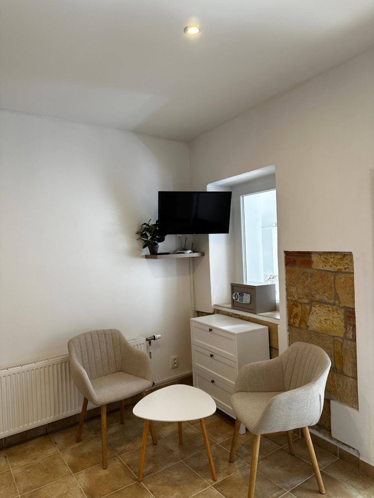 Sg Apartmanovy Dum Hořice 外观 照片